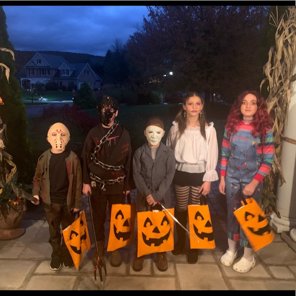 Meet your Posher, Chelsea - Picture 3 of 3